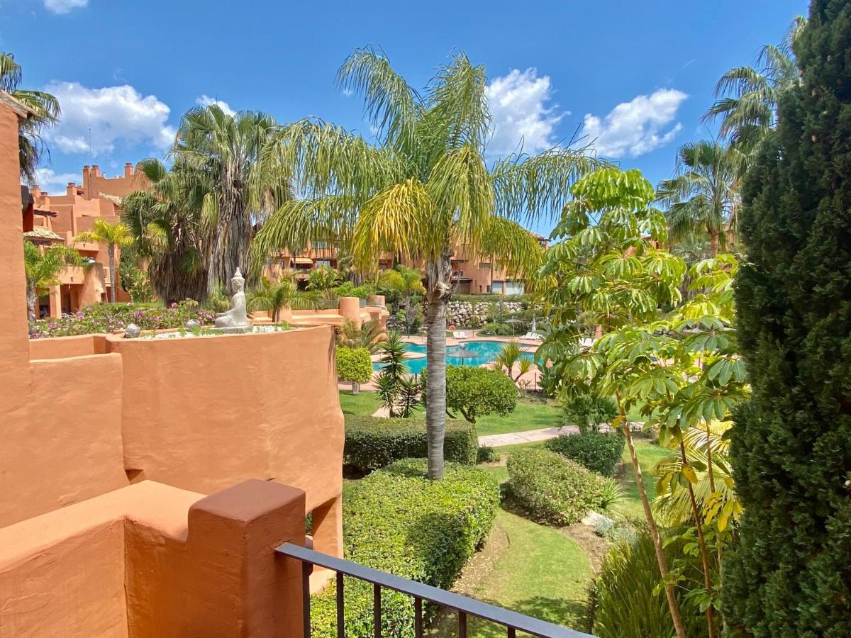 Resort Style 2 Bedroom Apartment In The New Golden Mile Free Wifi & Parking Estepona Esterno foto